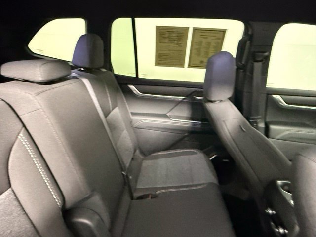 Used 2025 GMC Acadia Elevation FWD image 50