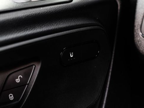 Used 2024 Mercedes-Benz Sprinter 2500 image 38