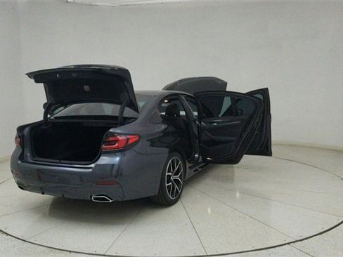 Used 2022 BMW 540i xDrive w/ Executive Package image 79