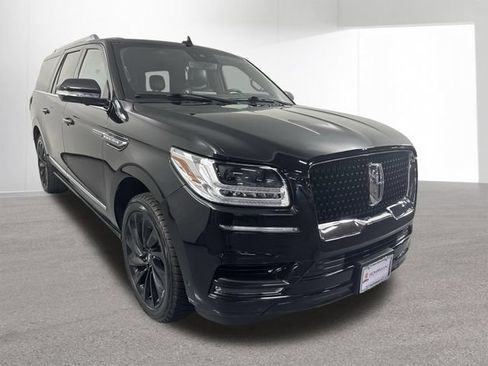 Used 2021 Lincoln Navigator L Reserve AWD/4WD image 3