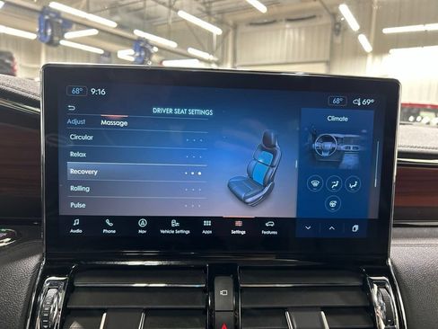 Certified 2024 Lincoln Navigator L Reserve AWD/4WD image 22