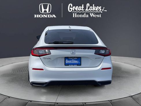 Used 2023 Honda Civic Sport image 4
