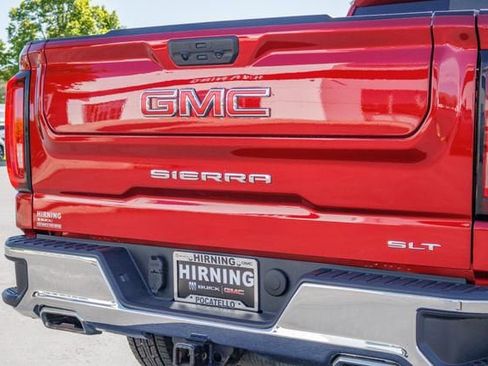 Used 2025 GMC Sierra 1500 SLT w/ SLT Convenience Package AWD/4WD image 22