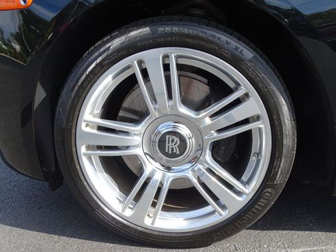Used 2015 Rolls-Royce Wraith RWD image 9