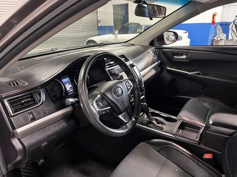 Used 2017 Toyota Camry SE FWD image 22
