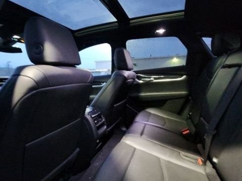 Used 2024 Cadillac XT5 Premium Luxury image 10