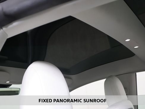 Used 2023 Tesla Model 3 Performance image 5