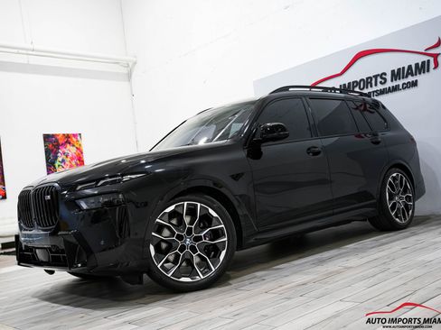 Used 2023 BMW X7 M60i w/ Executive Package image 4
