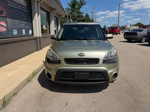 Used 2013 Kia Soul + w/ Audio Pkg FWD image 7