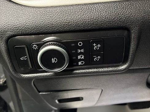 Used 2023 Ford Explorer XLT w/ Equipment Group 202A image 17