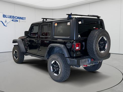 Used 2022 Jeep Wrangler Unlimited Rubicon w/ Cold Weather Group AWD/4WD image 7