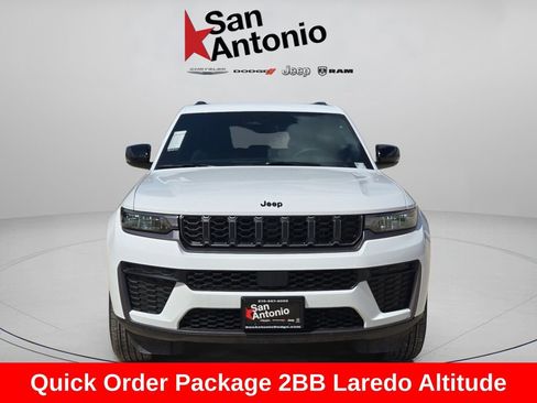 New 2026 Jeep Grand Cherokee Altitude AWD/4WD image 3
