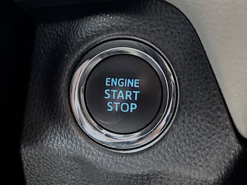 Used 2019 Toyota RAV4 XLE image 23