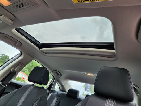 Used 2020 Honda Civic EX image 15