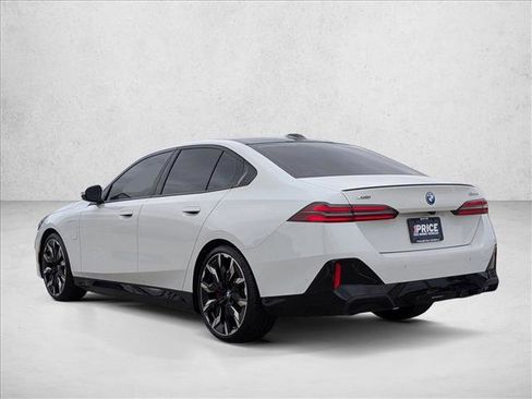 Used 2026 BMW 550e xDrive w/ Executive Package AWD/4WD image 8