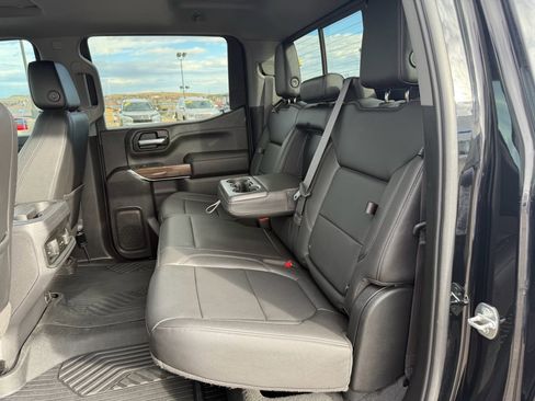 Used 2021 Chevrolet Silverado 1500 LT Trail Boss w/ Convenience Package II image 17