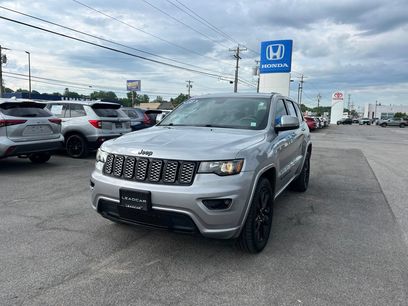 Used 2018 Jeep Grand Cherokee Altitude