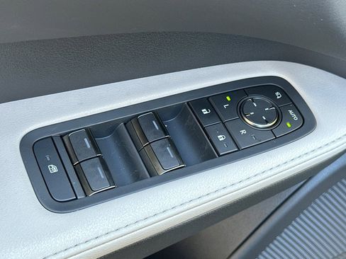 Used 2023 Lexus RX 350 Premium image 11