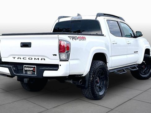 Used 2022 Toyota Tacoma TRD Sport w/ TRD Premium Sport Package AWD/4WD image 13