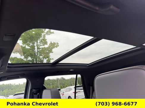 Used 2024 Chevrolet Tahoe RST w/ Luxury Package AWD/4WD image 16