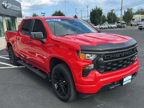 Used 2023 Chevrolet Silverado 1500 Custom w/ LPO, Dark Essentials Package AWD/4WD image 10