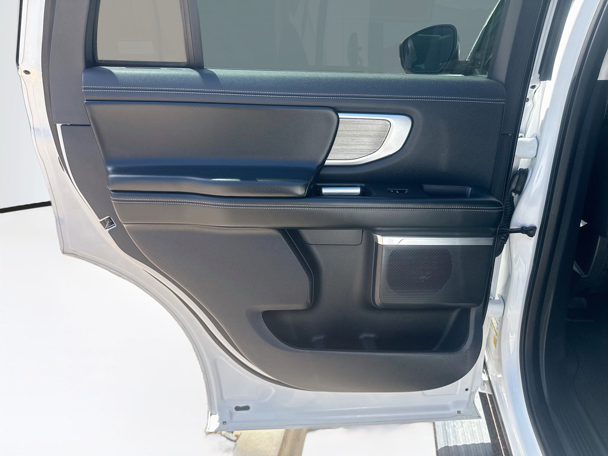 Used 2025 Ford Expedition Platinum AWD/4WD image 28