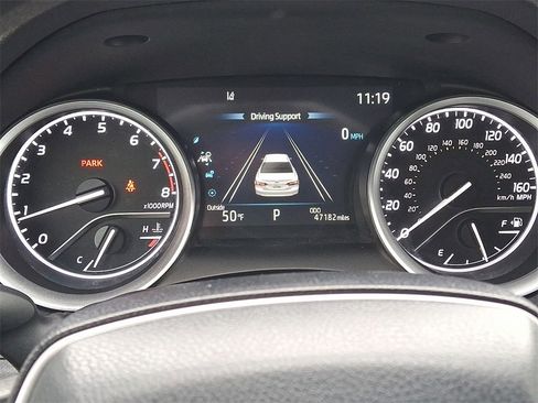 Certified 2022 Toyota Camry LE image 25