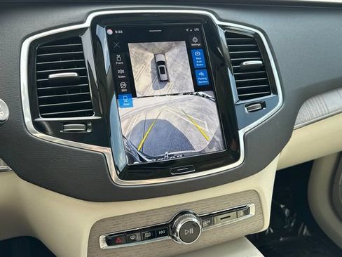 Certified 2025 Volvo XC90 B5 Plus w/ Protection Package Premier AWD/4WD image 23