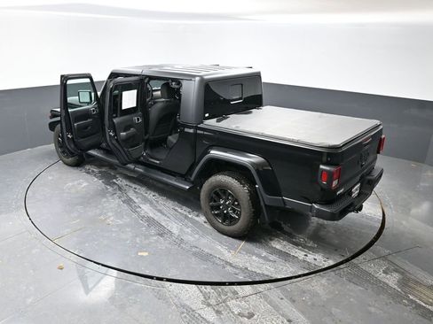 Used 2023 Jeep Gladiator Sport image 60