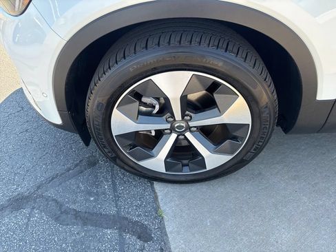 Certified 2026 Volvo XC40 B5 Plus AWD/4WD image 11