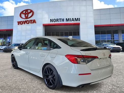 Used 2024 Honda Civic Si image 3