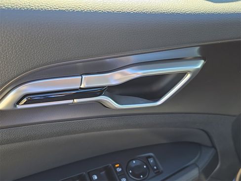 New 2026 Kia Sportage EX image 21