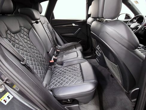 Used 2023 Audi SQ5 Premium Plus w/ Premium Plus Package AWD/4WD image 17