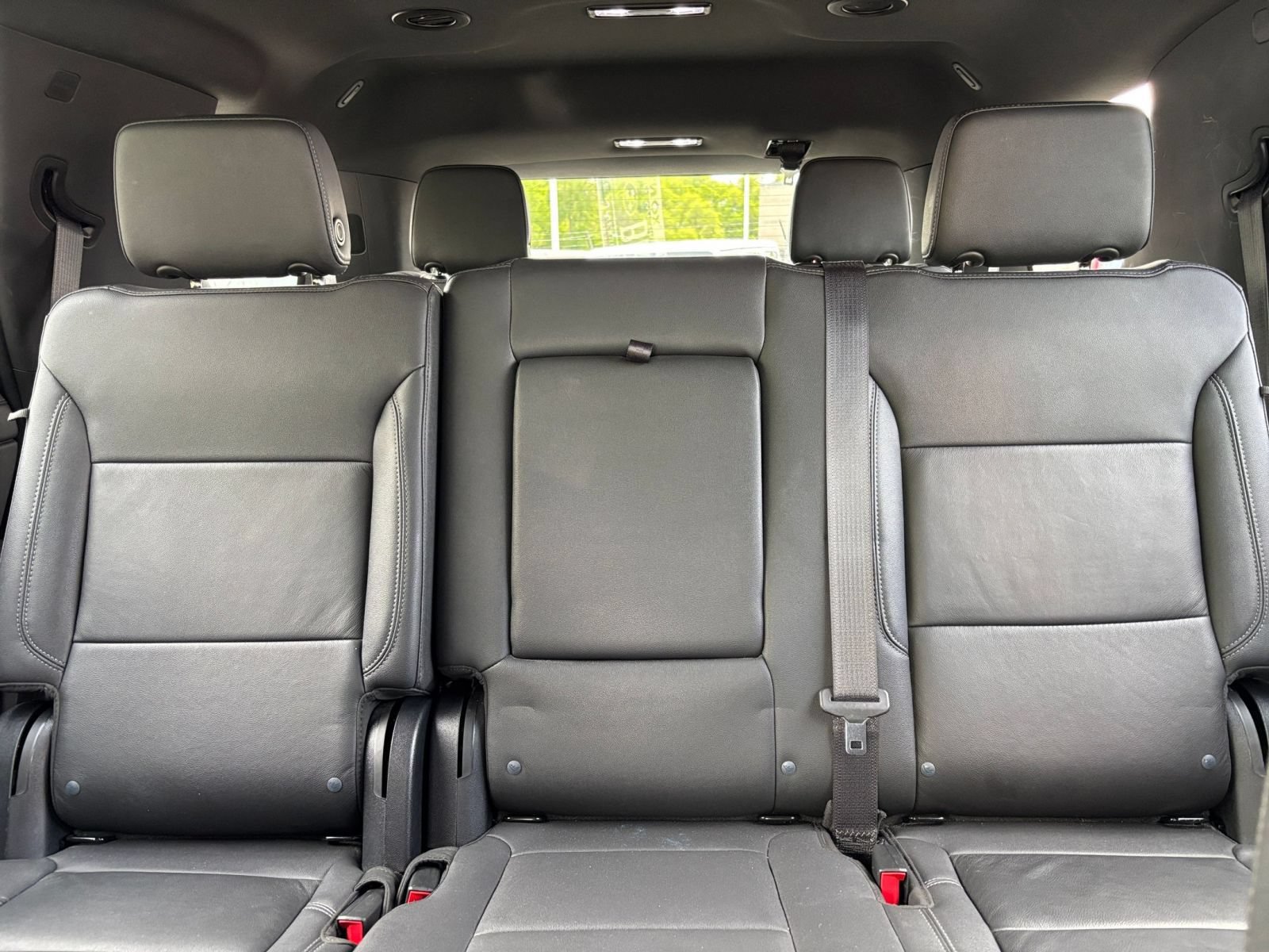 Used 2023 Chevrolet Tahoe LT w/ Luxury Package AWD/4WD image 40