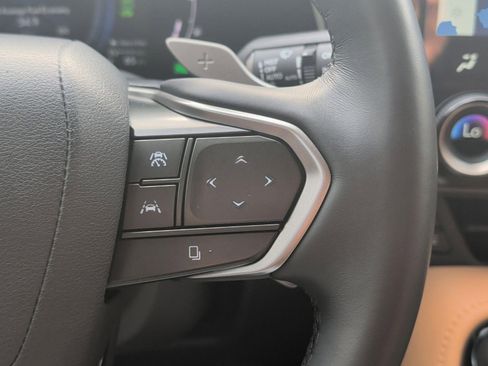 Certified 2025 Lexus NX 450h+ AWD w/ Luxury Package image 15