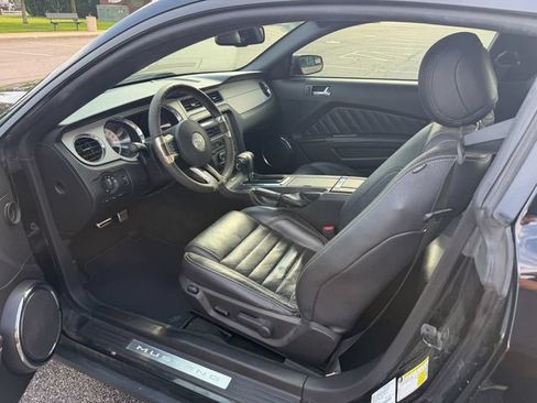 Used 2012 Ford Mustang GT Premium w/ HID Headlamps & Security Pkg RWD image 7