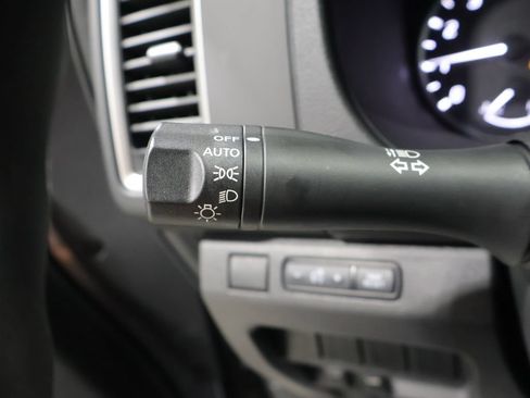 Used 2024 Nissan Frontier SV AWD/4WD image 34