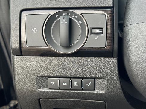 Used 2015 Chevrolet Captiva Sport LT image 13