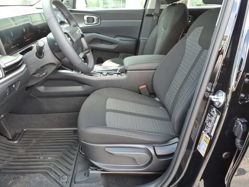 New 2026 Kia Sorento LX FWD image 13