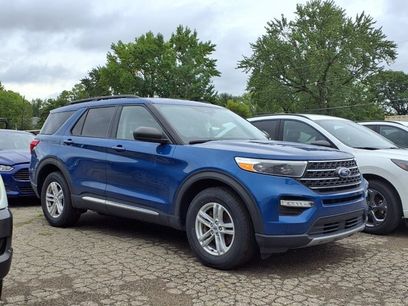 Certified 2023 Ford Explorer XLT w/ Equipment Group 202A