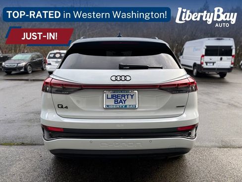 Used 2023 Audi Q4 e-tron Premium Plus image 7