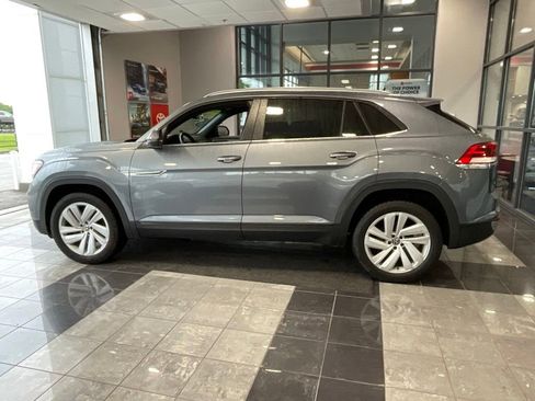 Used 2021 Volkswagen Atlas Cross Sport SE AWD/4WD image 4