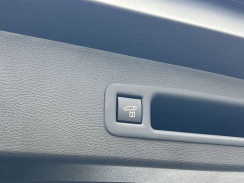 New 2026 Toyota Sienna Limited image 21