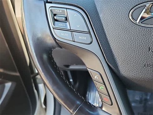 Used 2019 Hyundai Santa Fe XL image 25