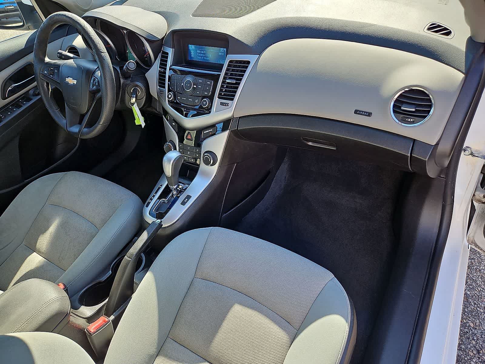 Used 2016 Chevrolet Cruze LT FWD image 30