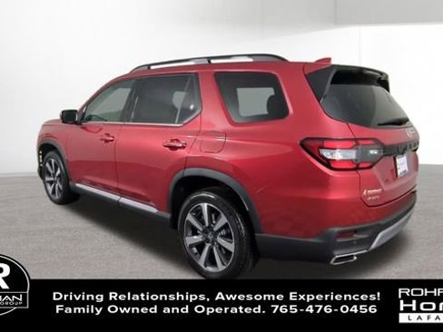 New 2025 Honda Pilot Touring image 7