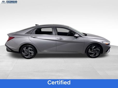 Certified 2025 Hyundai Elantra SEL FWD image 6