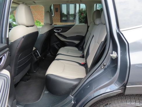 Used 2022 Subaru Forester Limited AWD/4WD image 17