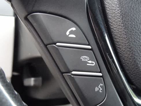 Used 2017 Honda Pilot Touring image 27