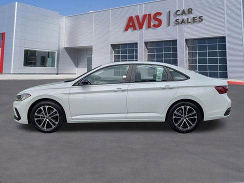 Used 2025 Volkswagen Jetta Sport FWD image 10